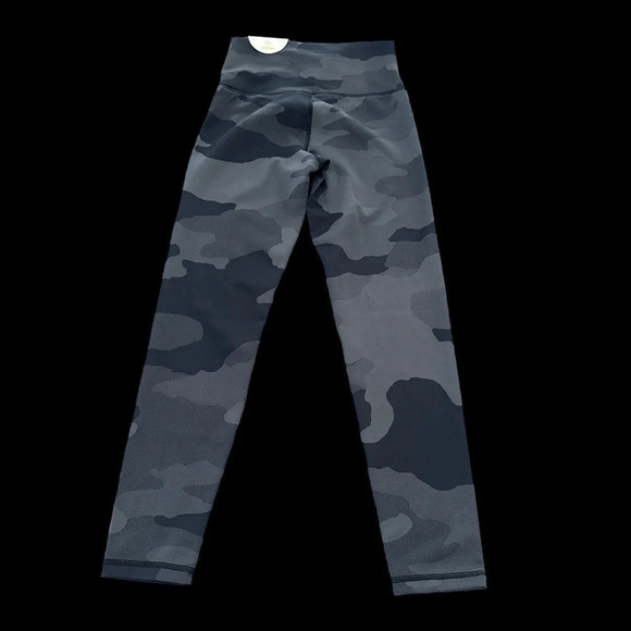 NWT Aerie Offline Small Short Hi Rise Camouflage 7/8 leggings Camo New Active - Picture 2 of 4